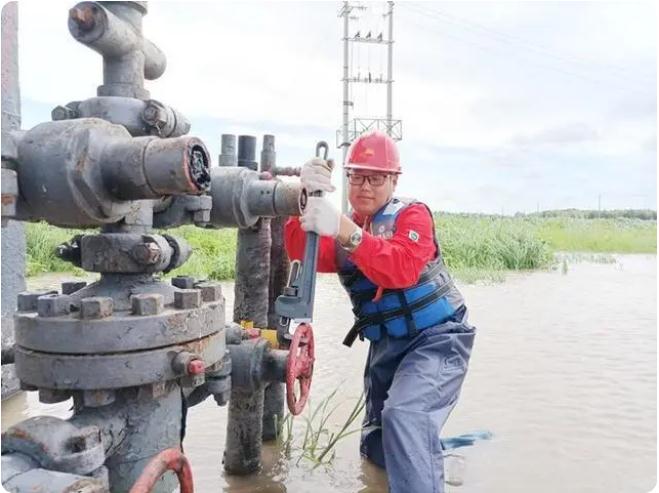 險(xiǎn)不除、人不休，水不降、人不退！大慶油田朝陽(yáng)溝油田全力迎戰(zhàn)防汛&ldquo;大考&rdquo;